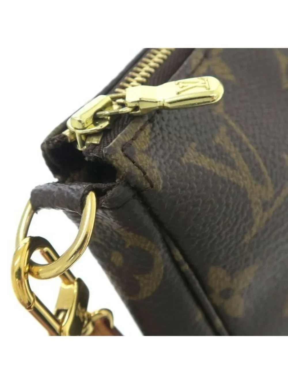 Louis Vuitton Monogram Pouch
